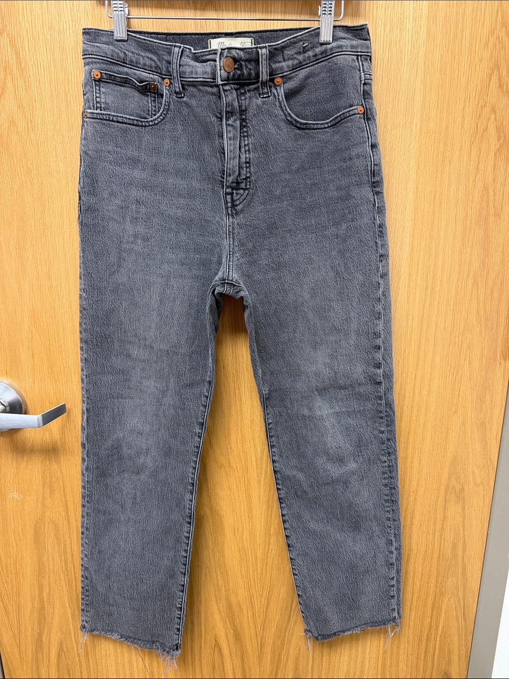 Madewell 90s Straight Crop High-Rise Straight Jeans - Charcoal Gray Size 27